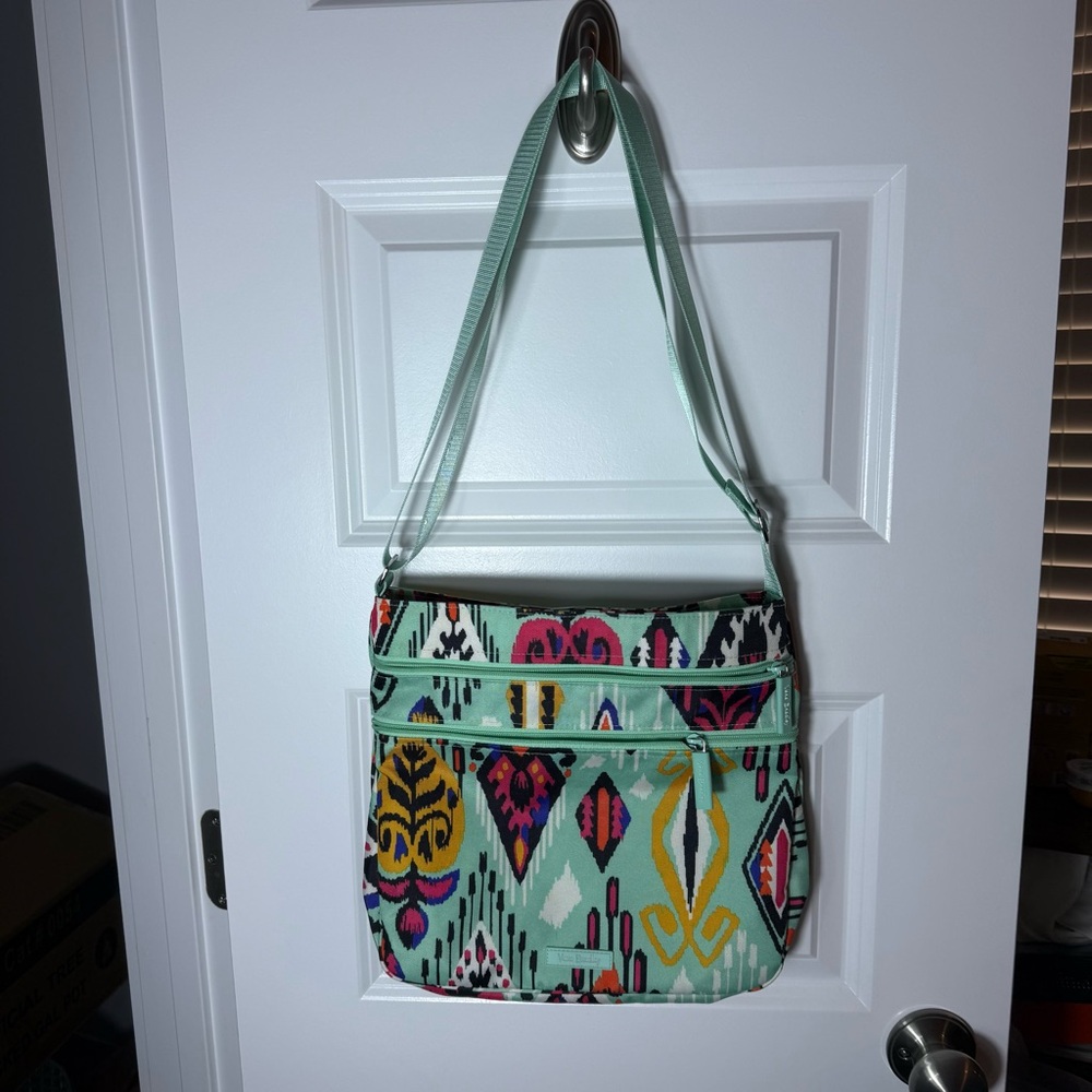 Vera Bradley Triple Zip Hipster Pueblo